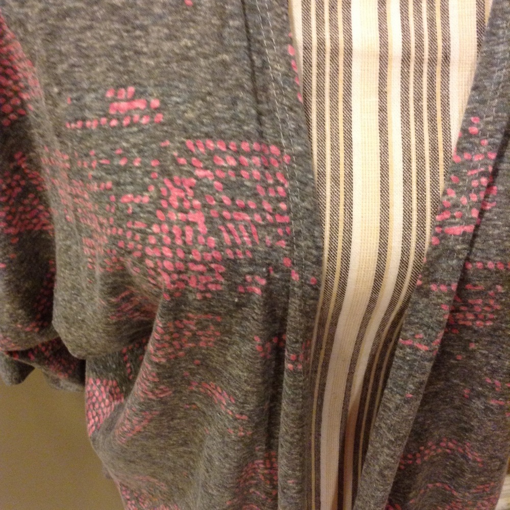 Lularoe - Picture 2 of 4